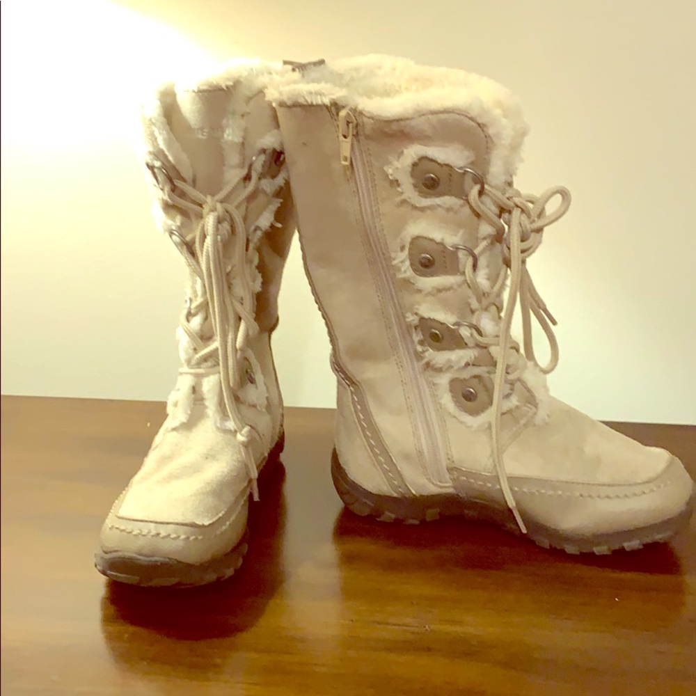 Boots - Picture 1 of 2